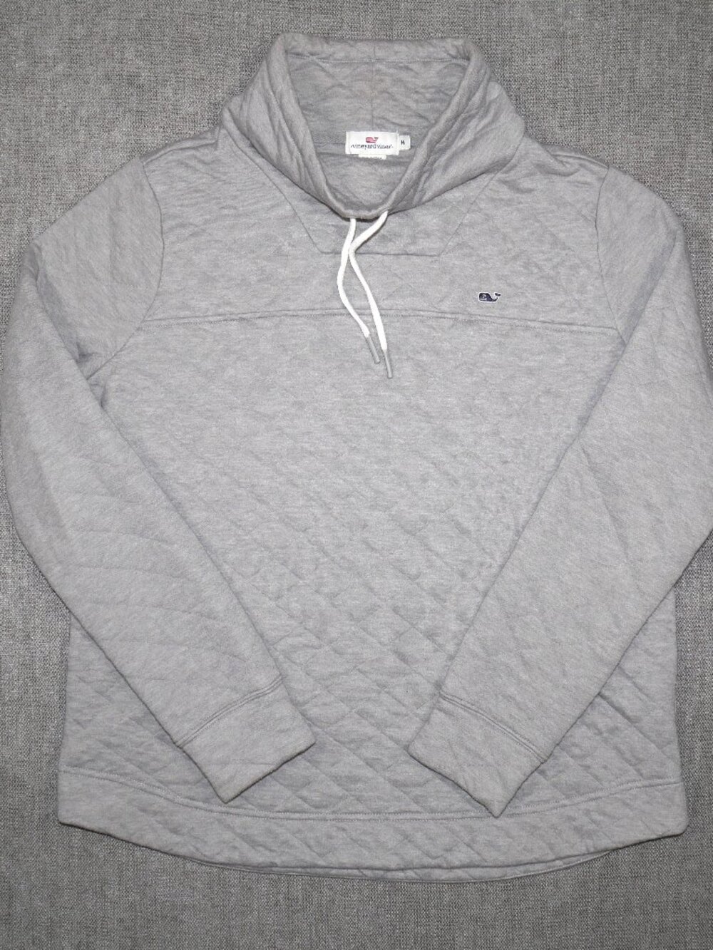 Vineyard Vines Womens Medium Gray quilted cowl neck pullover Sweater